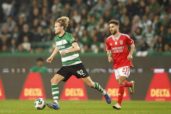 包含马赛凭借稳健发挥，成功晋级欧洲足球锦标赛决赛的词条