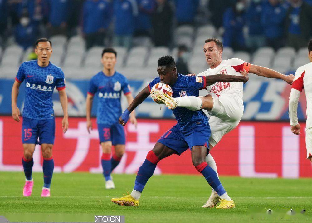 上海击败福建,保持联赛动力 上海击败福建,保持联赛动力