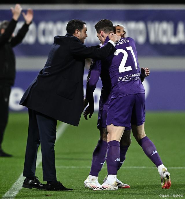 意甲赛场上一场激动人心的对决! 意甲赛场上一场激动人心的对决!