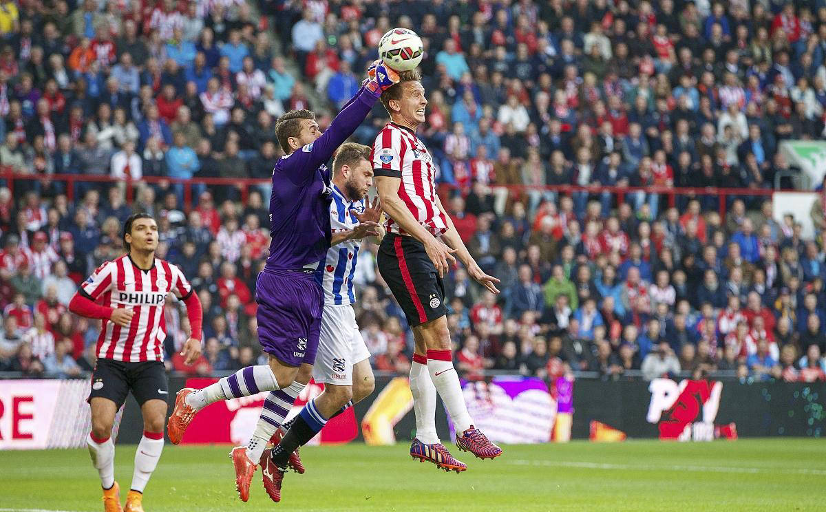 圣埃蒂安成功逆转摩纳哥,展现强大实力 圣埃蒂安成功逆转摩纳哥,展现强大实力