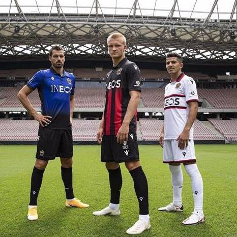 南特队在法甲联赛中凭借出色表现获胜 南特队在法甲联赛中凭借出色表现获胜