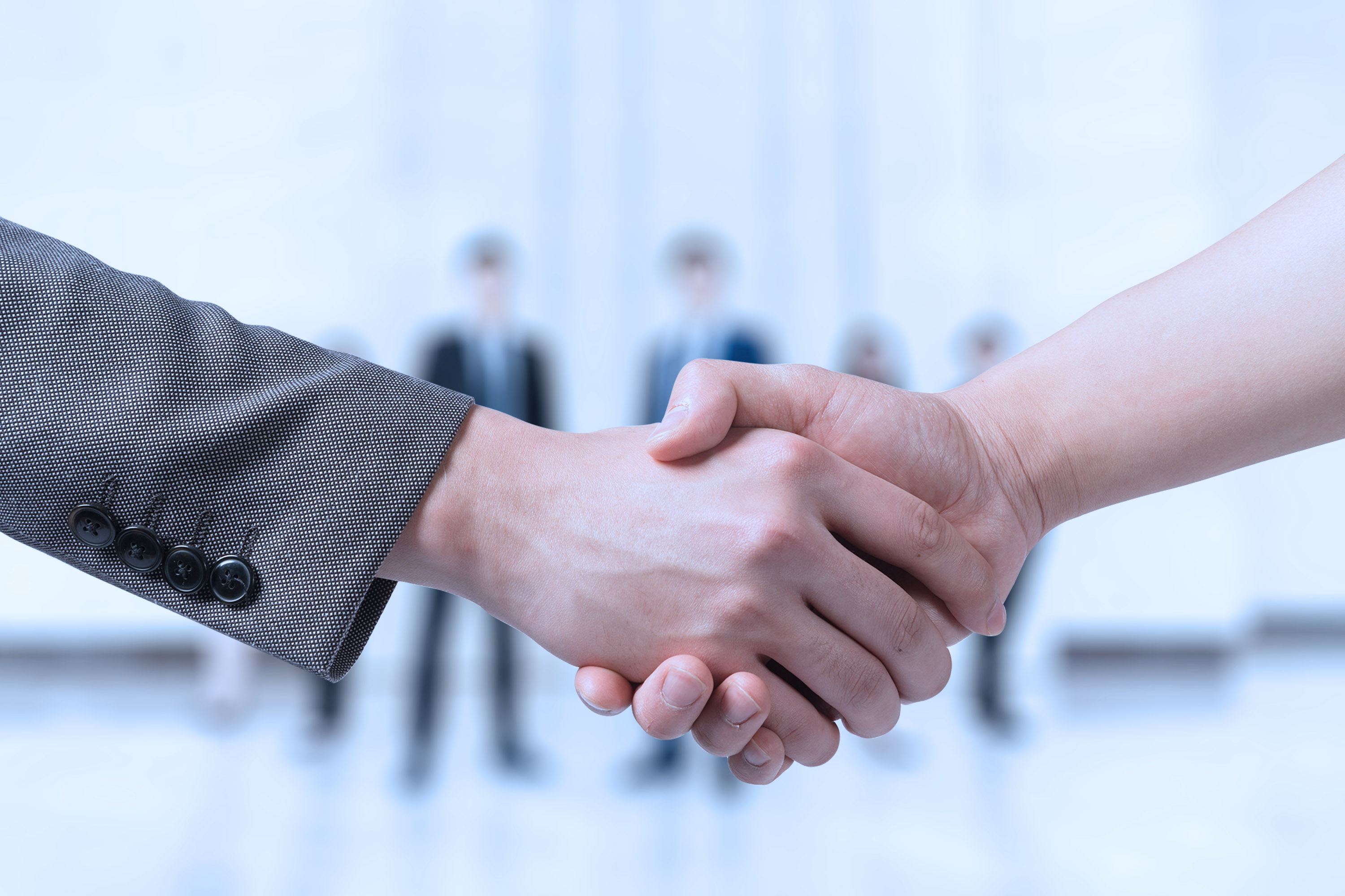 关于球队合作伙伴紧密协作，共同助力球队取胜的信息