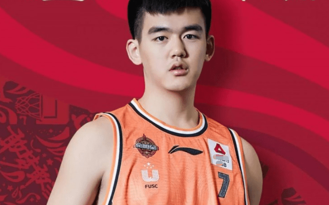 关于法国男篮队长接受专访，分享对未来的展望与计划的信息