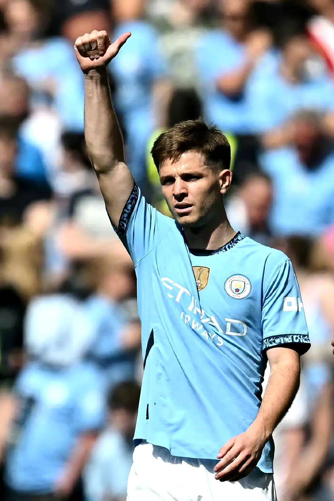 曼城轻松取胜,继续领跑英超榜首 曼城轻松取胜,继续领跑英超榜首