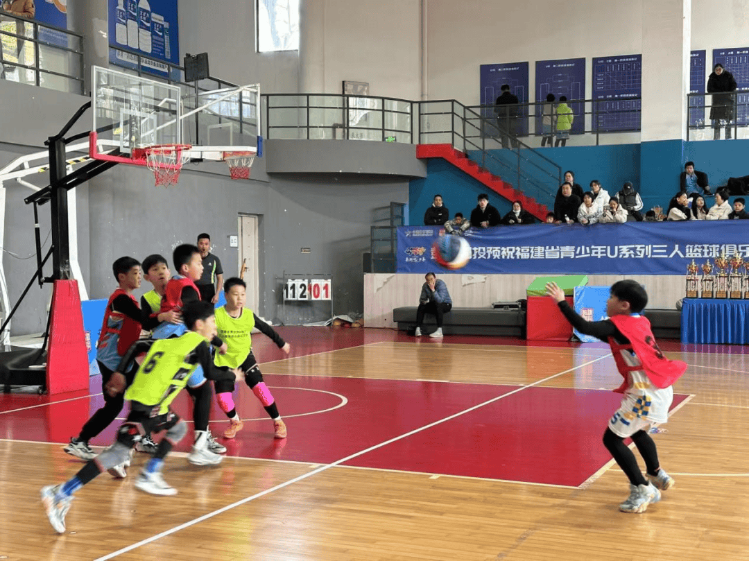 关于福建篮球队在近期比赛中击败对手的信息