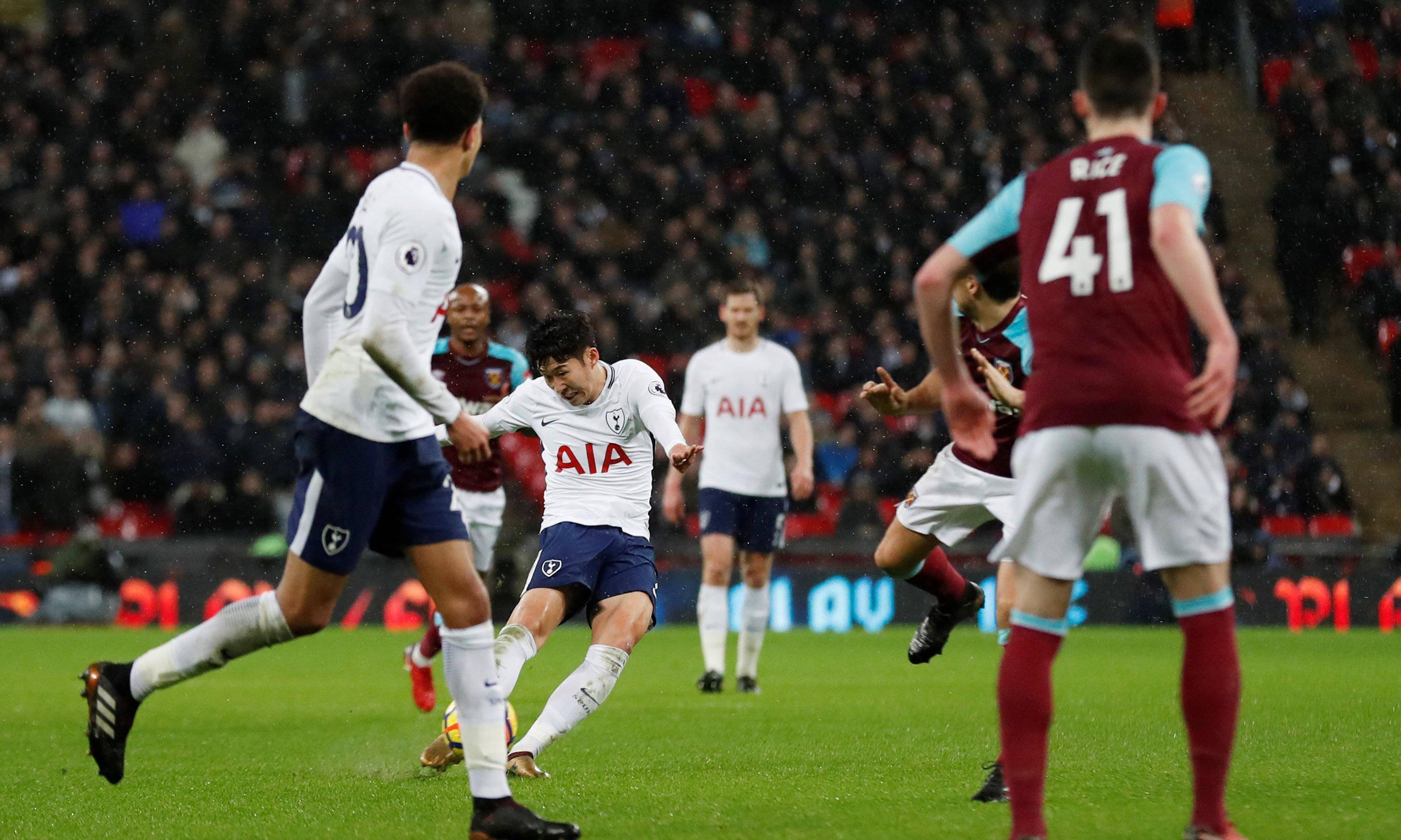 包含热刺大获全胜，英超排名稳固前进的词条