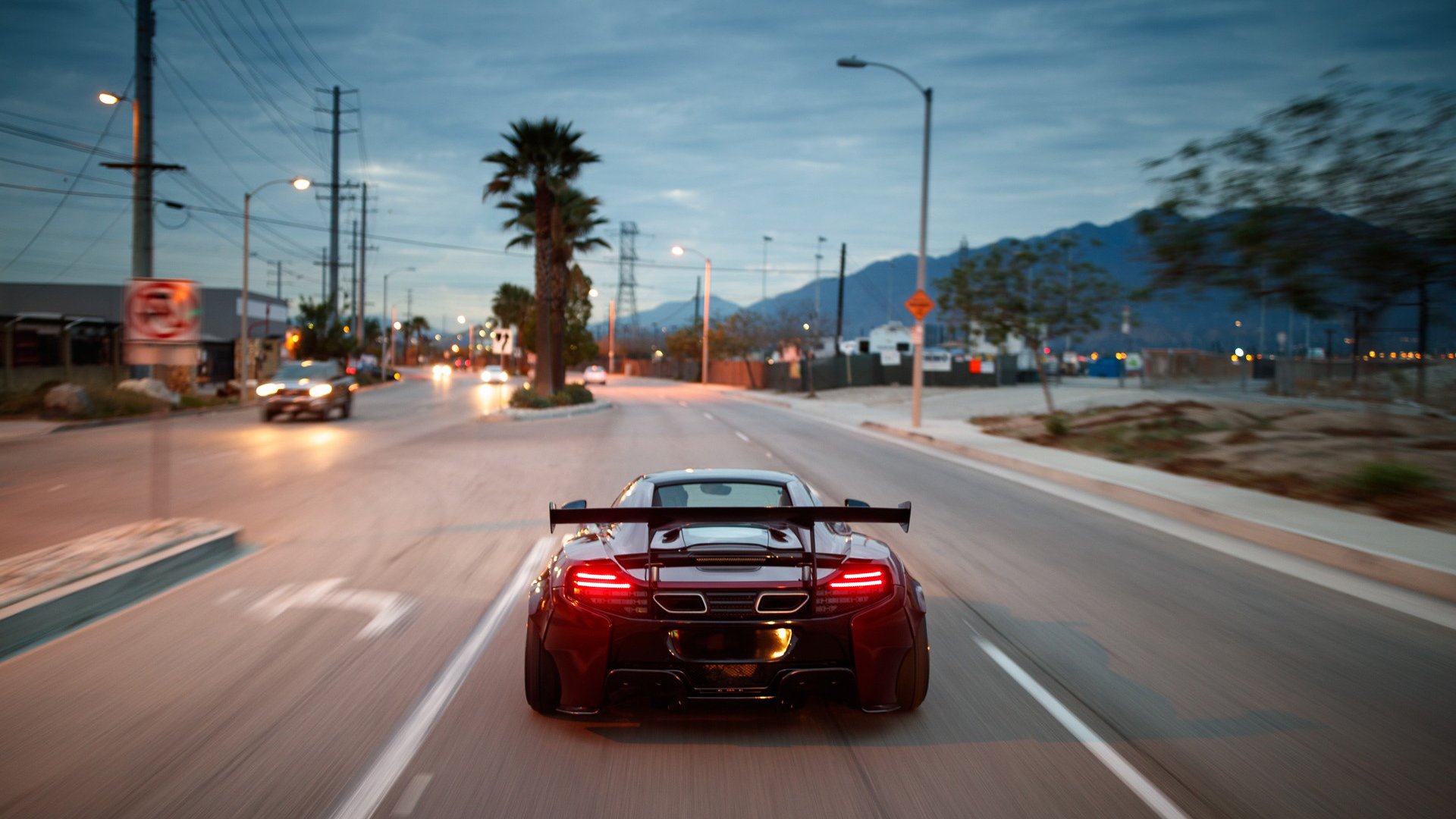 开云官网-帝国残阳，梅西如何掌控罗马鏖战中的风暴之眼