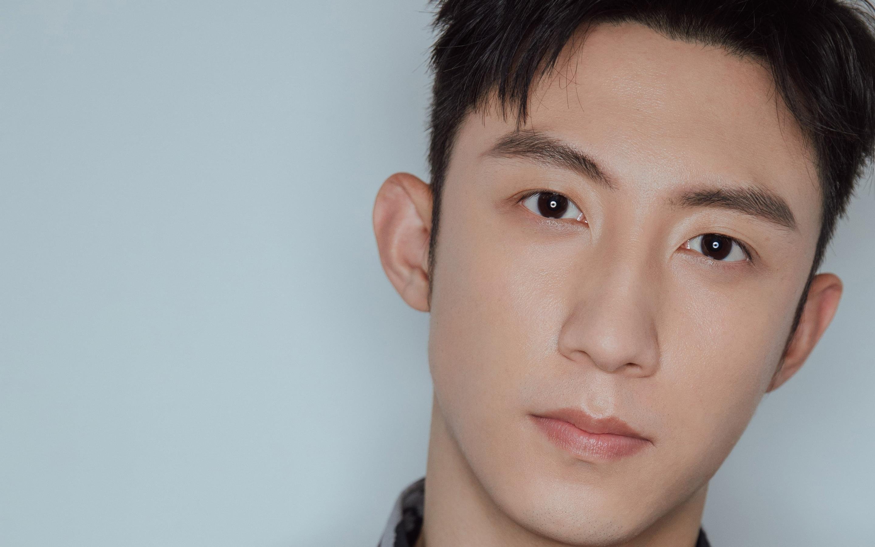 开云官网-布克关键回合不手软，北京队险胜活塞展现国际篮球风采