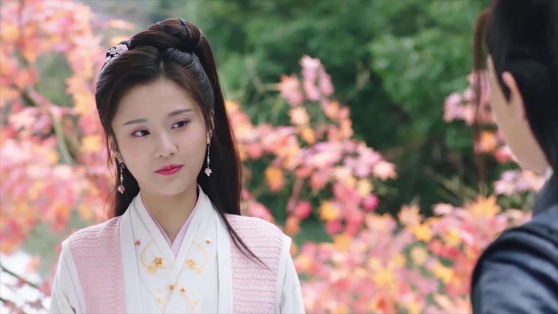 巴雷拉完美发挥闪耀欧洲足坛,利物浦压哨绝杀芬兰劲旅惊心动魄