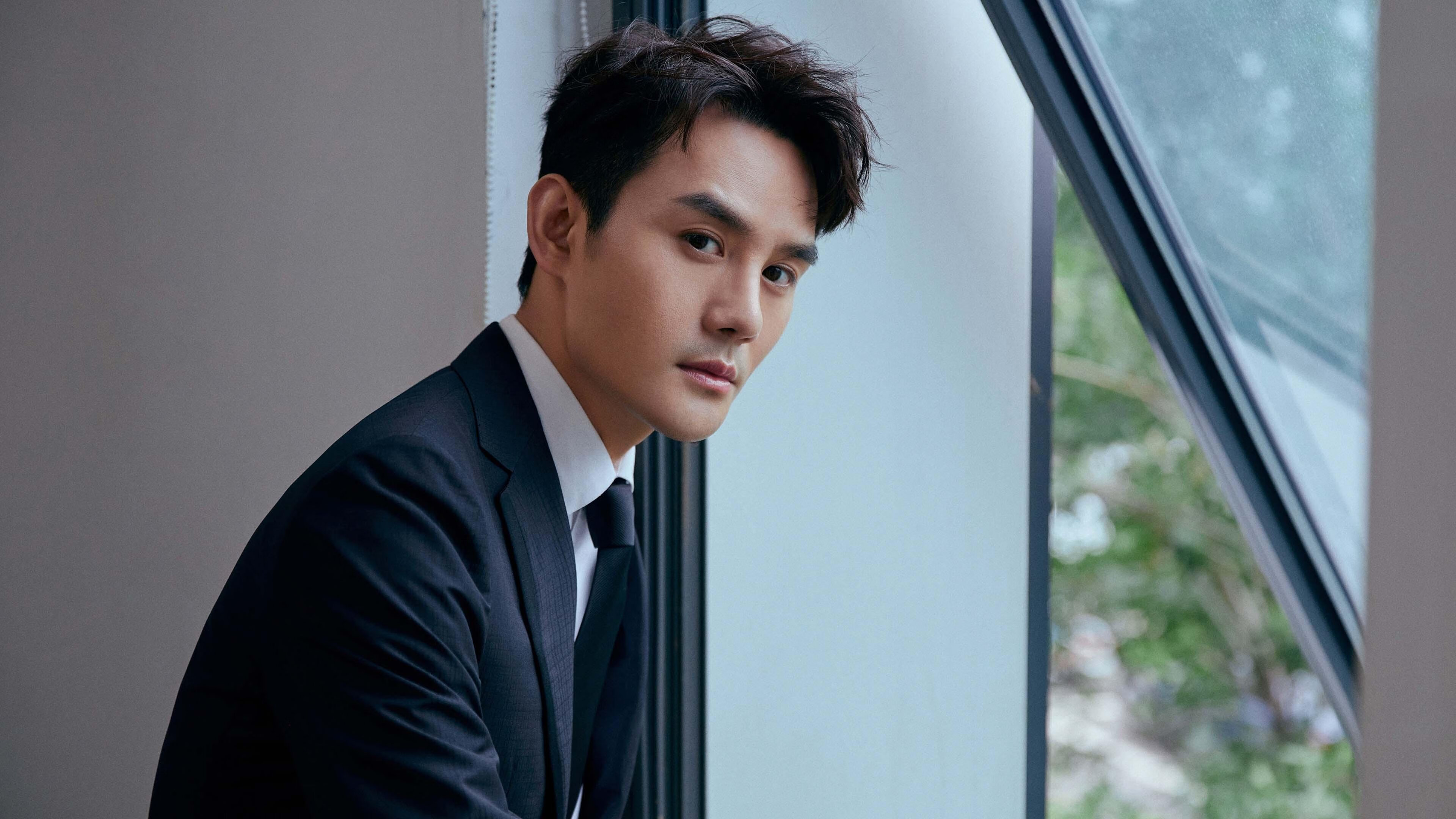 开云体育平台APP-浙江队强势击败灰熊，克莱关键时刻彰显英雄本色