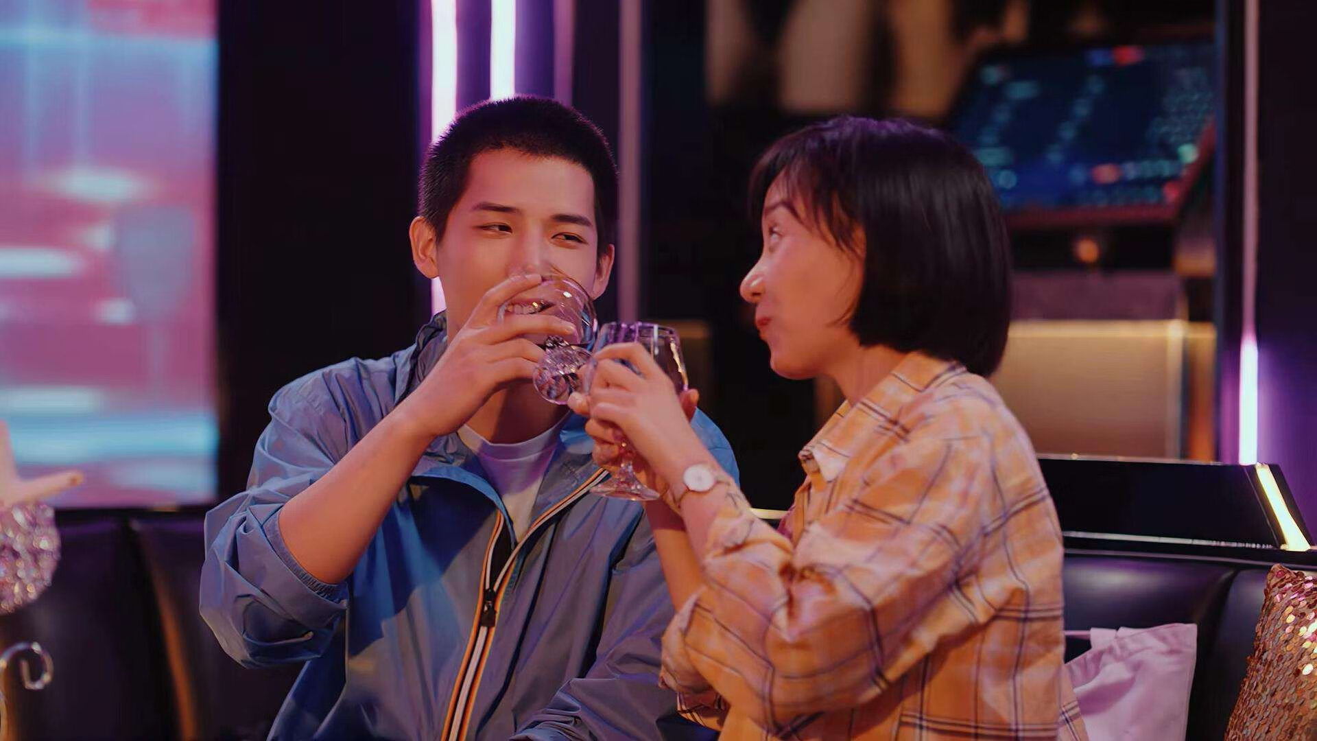 开云平台-王权争霸,从欧冠绿茵到辽宁之巅,两种国王的胜利法则